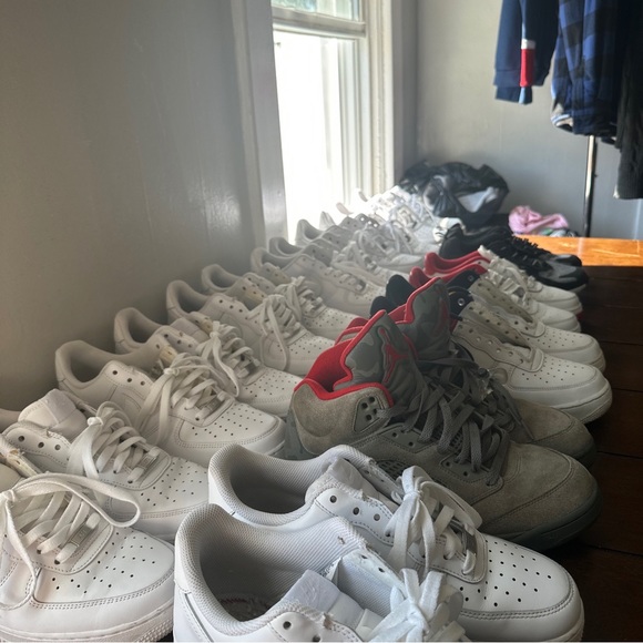 Air Force 1 - Picture 2 of 2